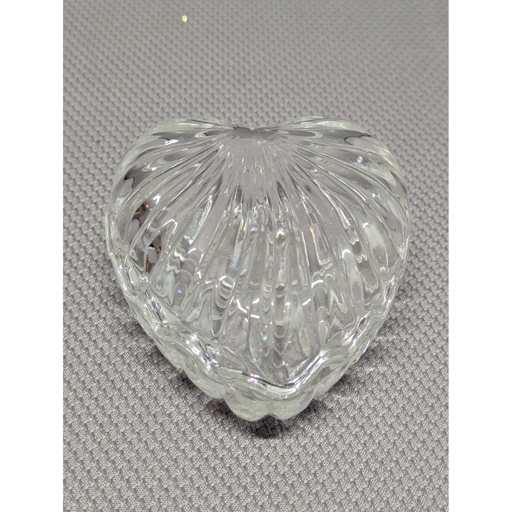 VTG Clear Pressed Glass Heart Trinket Box Ribbed Sunburst Jewelry Trinket Dish